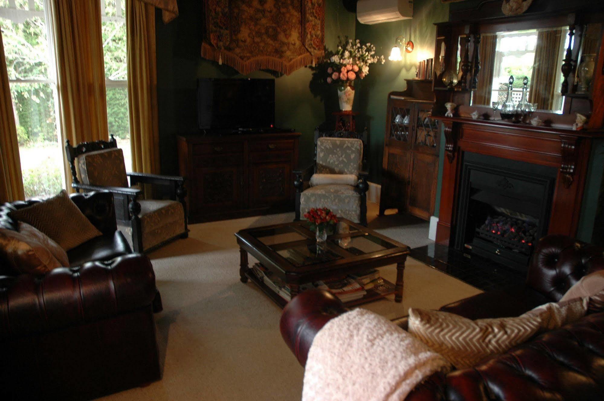 לינה וארוחת בוקר Cobden Heytesbury House מראה חיצוני תמונה